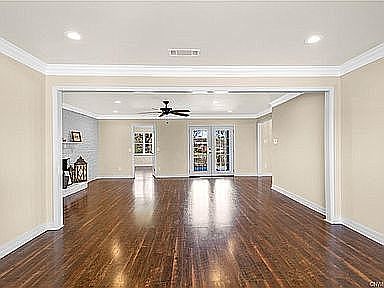 5th image of 2408 Parham Dr