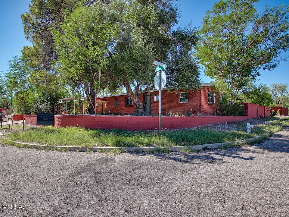 1st image of 2753 N Tyndall Ave