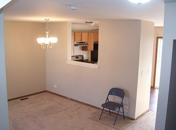 5th image of 182 Holiday Ln #28-2