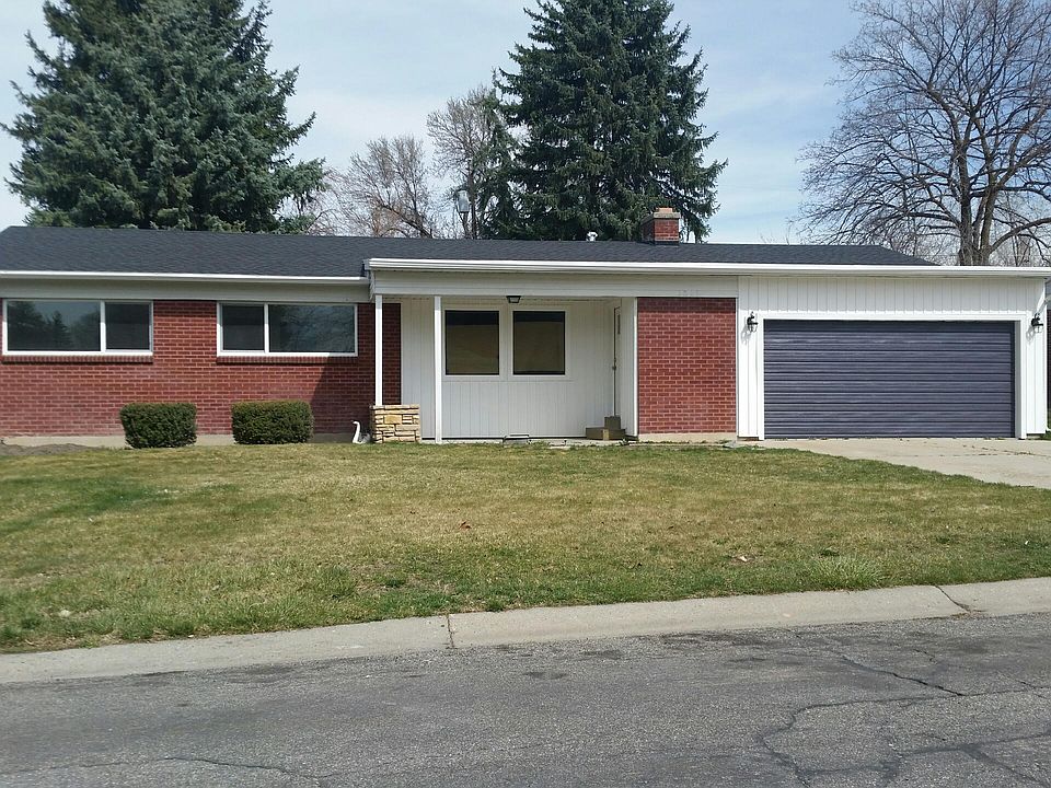 1805 Moor Dale Ln