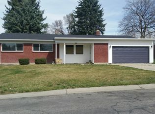 1805 E Moor Dale Ln, Holladay, UT 84117