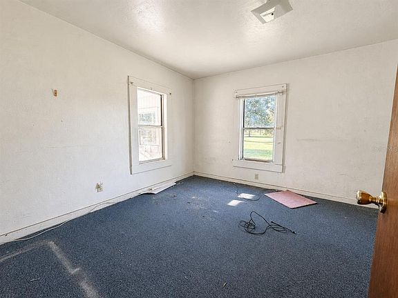 4th image of 710 SEMINOLE STREET