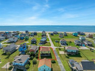 2019 Vista Dr, Crystal Beach, TX 77650