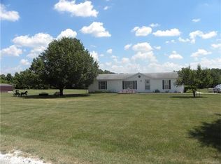 26796 Andrews Ln, Warrenton, MO 63383