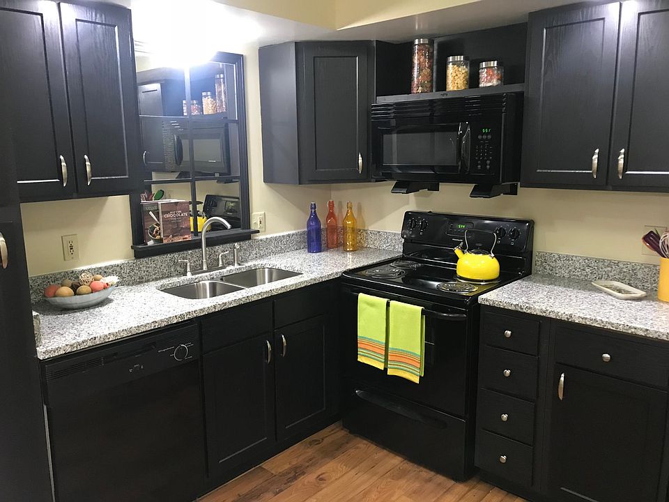 1st image of 2301 Valleywood Dr SE APT G11