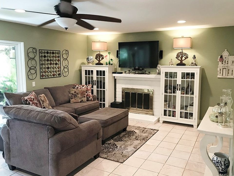 1st image of 1044 Cabrillo Park Dr APT D