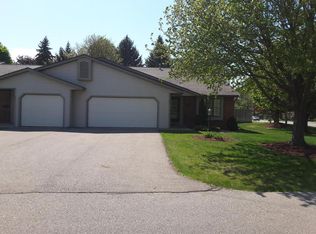 782 Harvest Dr, Holland, MI 49423