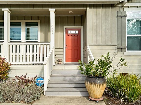 3rd image of 344 Hames Rd