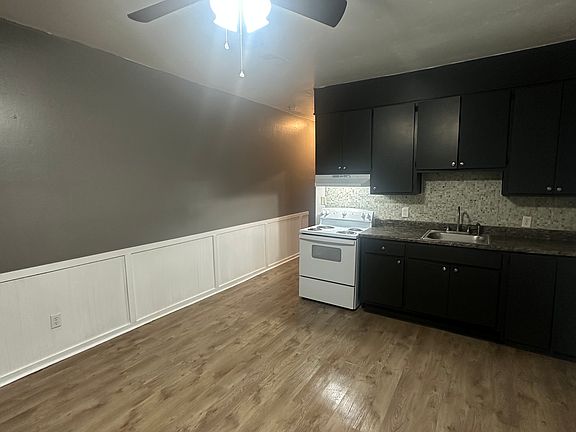 2nd image of 217 N Carys Ln