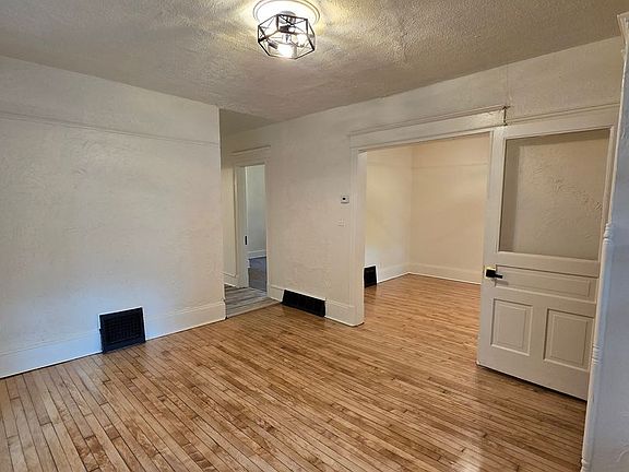 2nd image of 3337 N Palmer St #2B-1BA