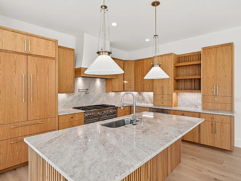 402 Emerald Way — Photo 11