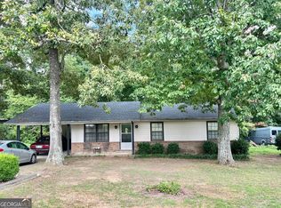 4038 W Parliament Dr, Cohutta, GA 30710