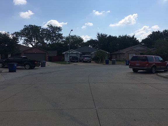 5th image of 514 Delphinium Dr