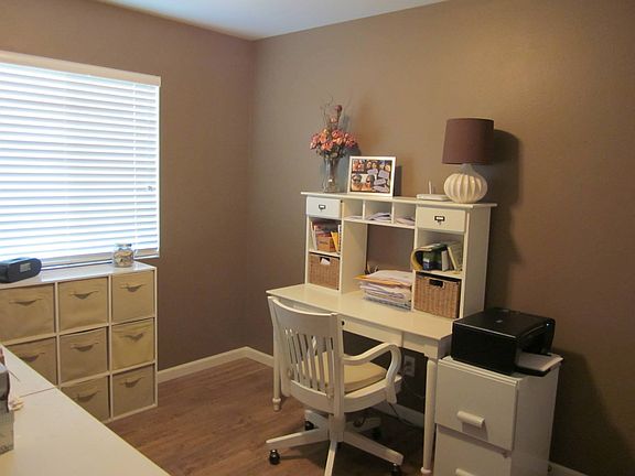 2nd bedroom main floor