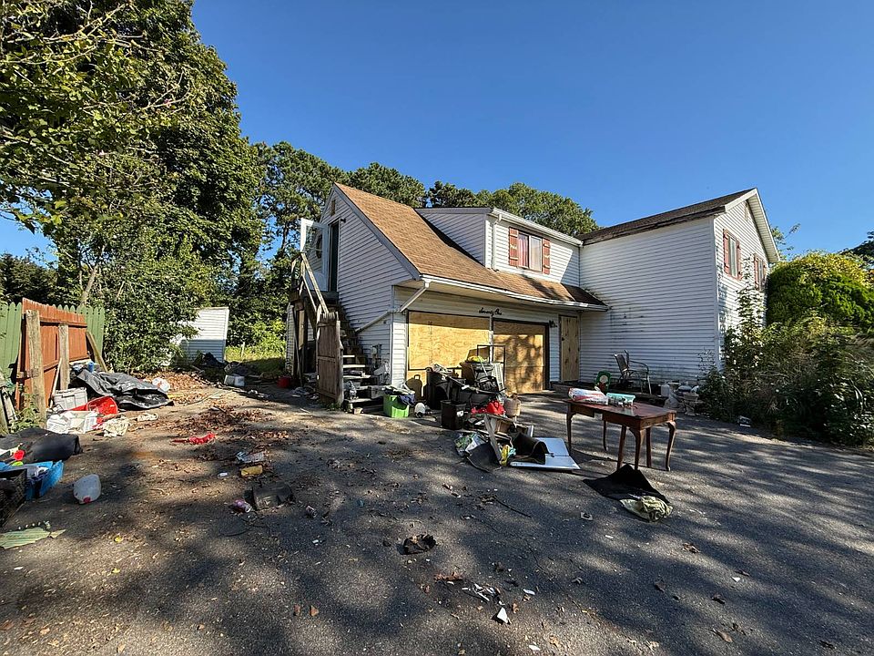 2nd image of 71 Matsunaye Dr