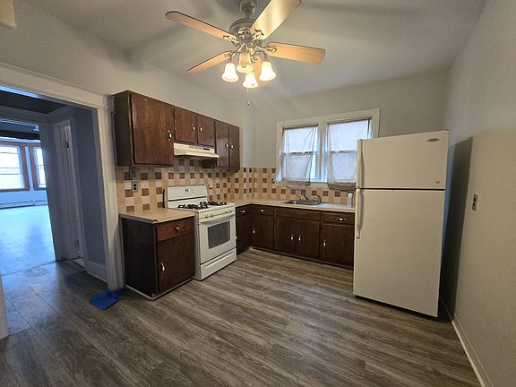 3rd image of 90 N Park St #22L