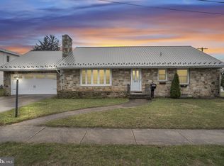 301 E Elm Ave, Hanover, PA 17331