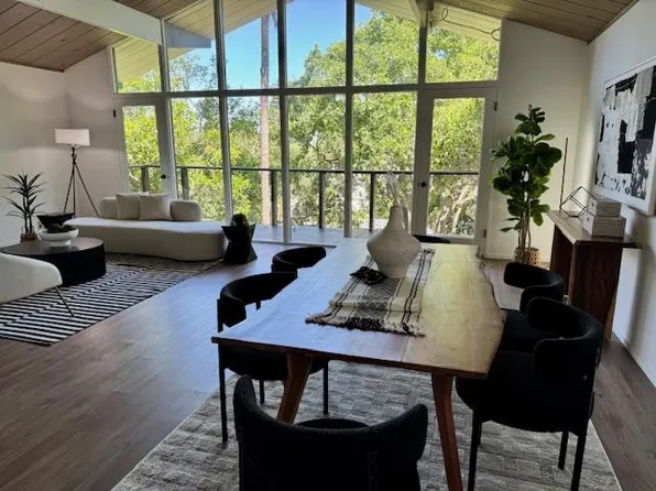 277 Oakview Dr, San Carlos, CA 94070