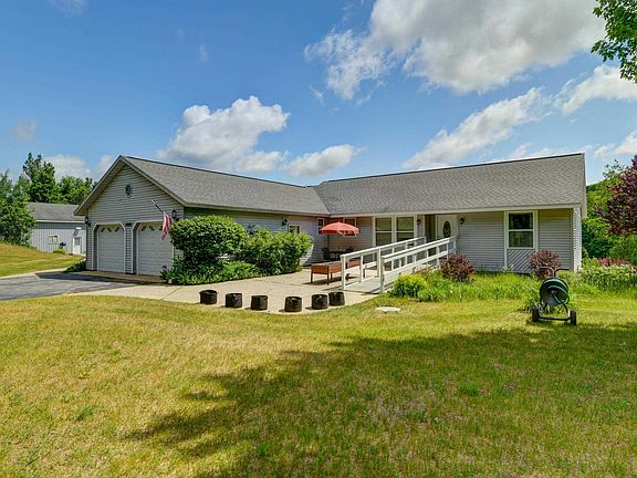 4th image of 8155 Blackman Rd