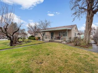 302/304 E 6th St, Benton City, WA 99320