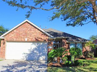 2956 Silver Landing Ln, Dickinson, TX 77539