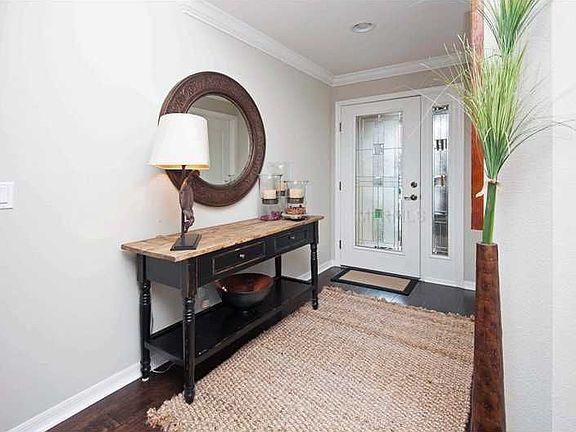 2nd image of 429 Livorno Way