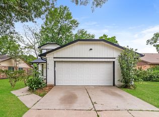 615 Old Colony Dr, Richmond, TX 77406