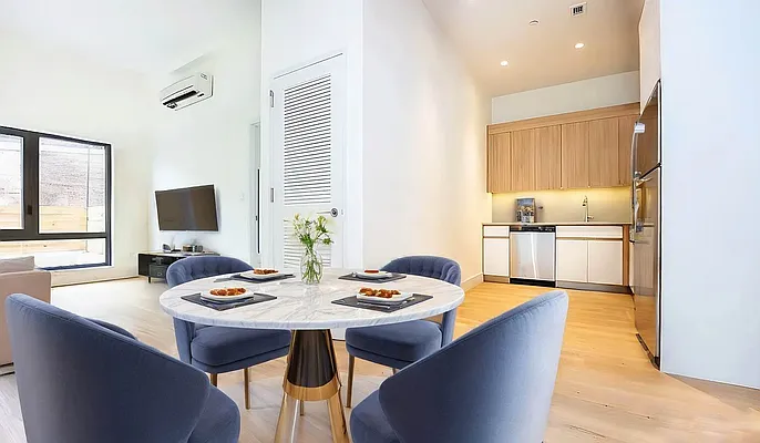 Rented by Home by Choice LLC | media 27