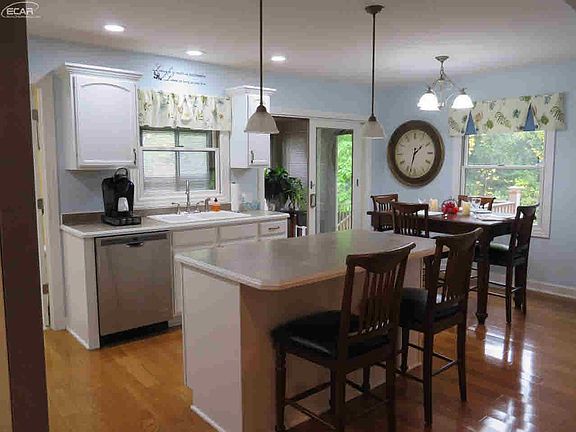 3rd image of 1431 Mallard Dr