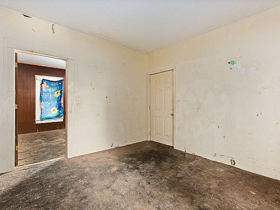 5th image of 1600 Johnson St