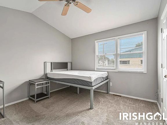 5th image of 109 N Hill St APT 1