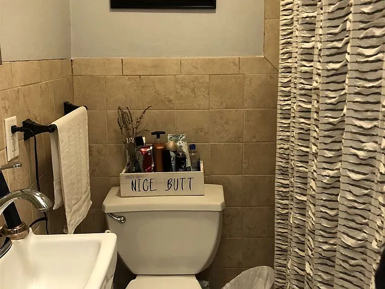 466 Monmouth St #2R — Photo 7