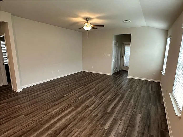 120 Oakdale Meadows Ln — Photo 19