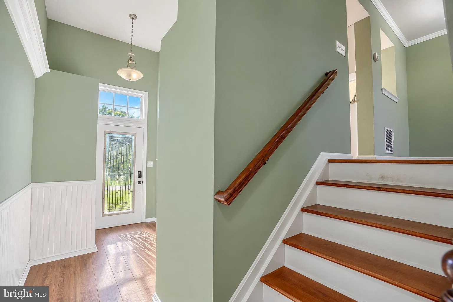 3 bed, 2.5 bath, 1554 sqft, $2,700 — Photo 3