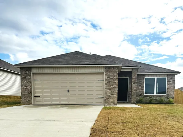 140 Elm St, Pell City, AL 35125