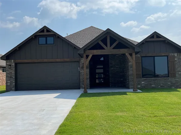 10721 S 279th East Ave, Coweta, OK 74429