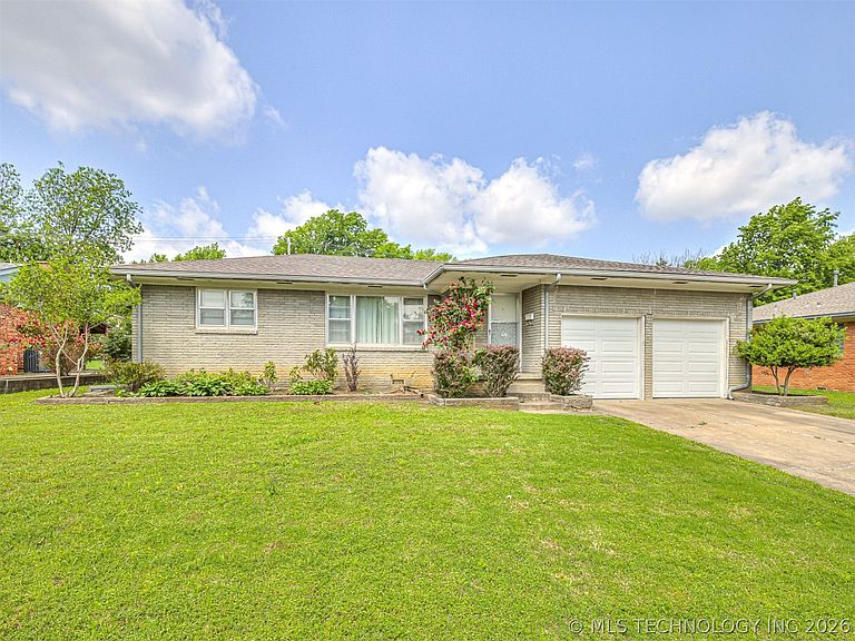 Listing photo 3