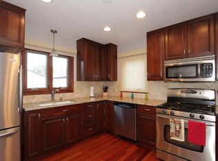 3172 S 44th St, Milwaukee, WI 53219