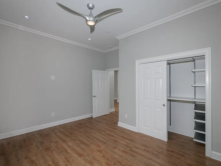 Fairfield Metro at Huntington Village — Photo 22