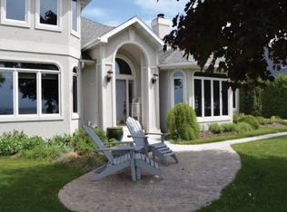 1052 S Bayshore Rd, Brussels, WI 54204