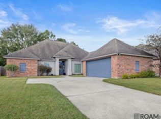 6729 Royal Oaks Ct, Zachary, LA 70791