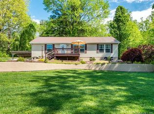 198 Ciccone Dr, Hendersonville, NC 28791