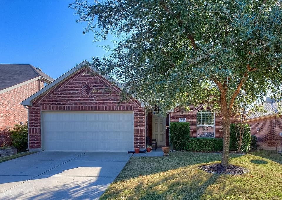 1st image of 12520 Coral Dr