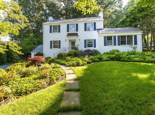 6505 Broxburn Dr, Bethesda, MD 20817