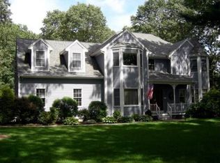 70 Osprey Dr, East Greenwich, RI 02818