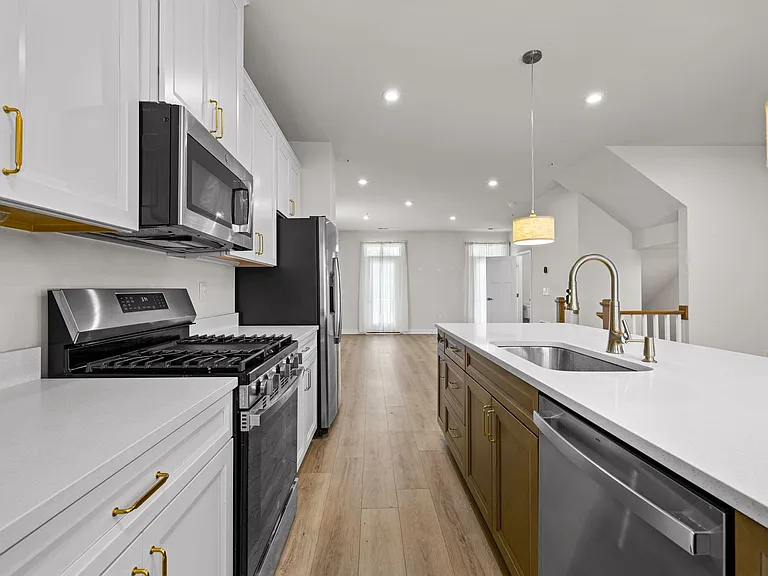 245 Climbing Ivy Cir — Photo 15