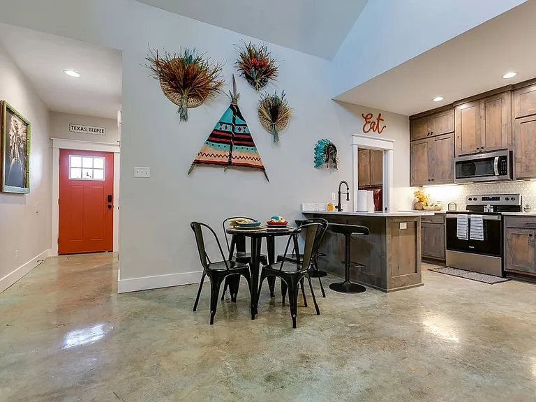 2307 W Beauregard Ave #B — Photo 11