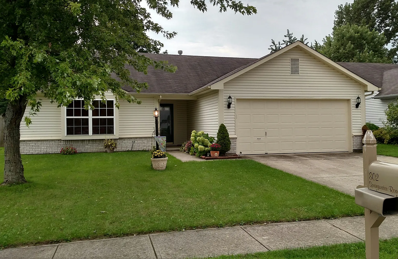 802 Springwater Rd photo 1