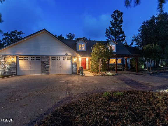 4th image of 2376 Glacier Ln
