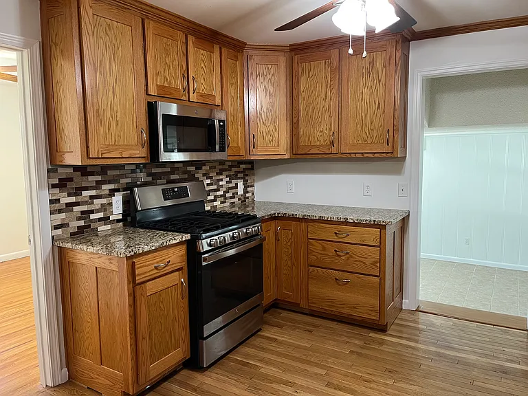 2101 Jade Dr — Photo 4